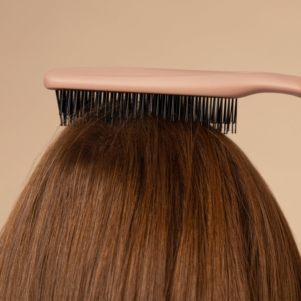 Scalp Renewal Brush in Terracotta