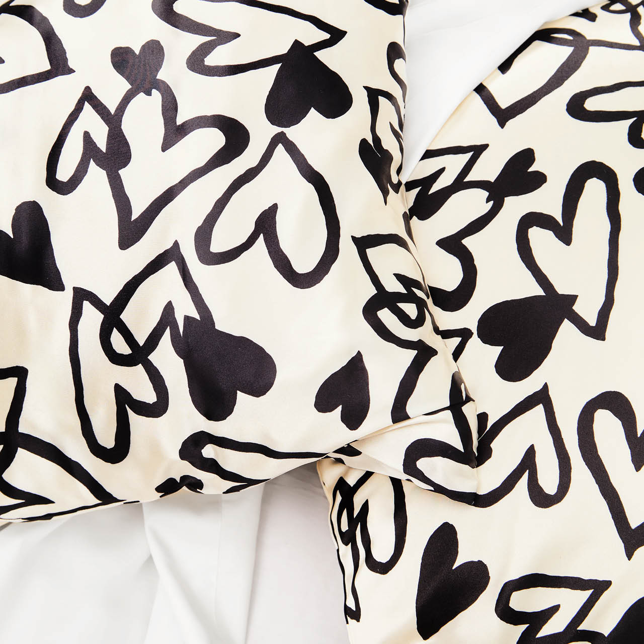 Satin Pillowcase in Heart Print - King