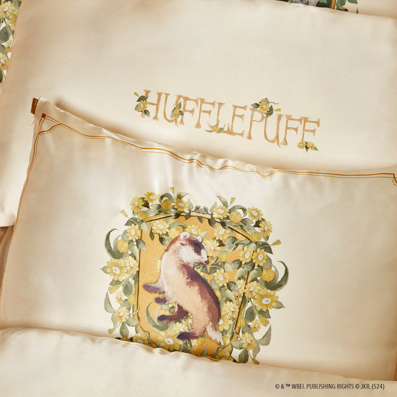 Kitsch x Harry Potter Satin Pillowcase in Hufflepuff 4 Pack - King